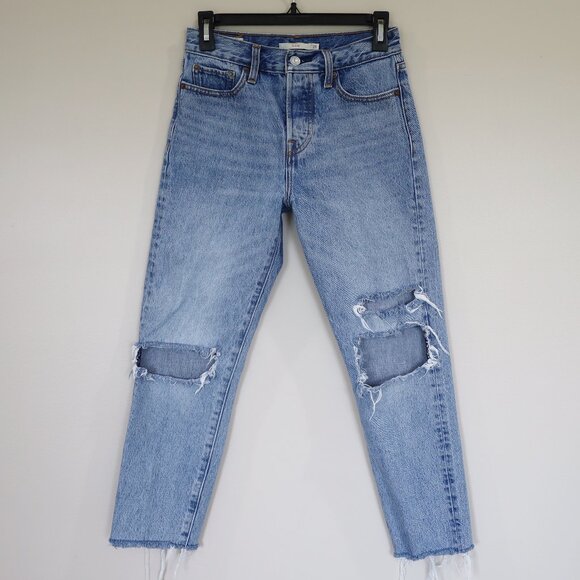 LEVIS Size 25 Wedgie Jeans Frayed hems - Picture 1 of 10